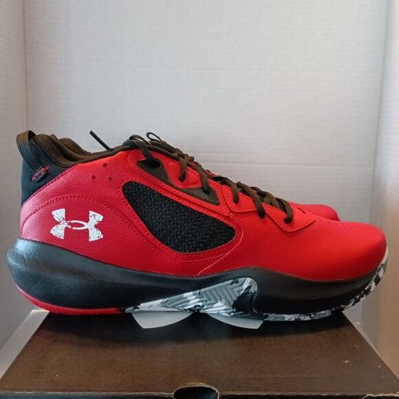 Under Armour Adult UA Lockdown 6 Basketball Shoes main image 5